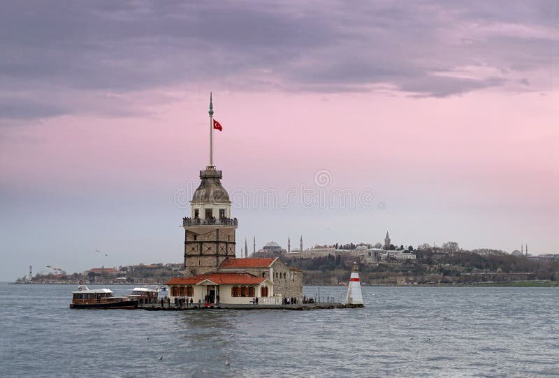 Jungfrus kulesi för tornkiz i istanbul - Turkiet