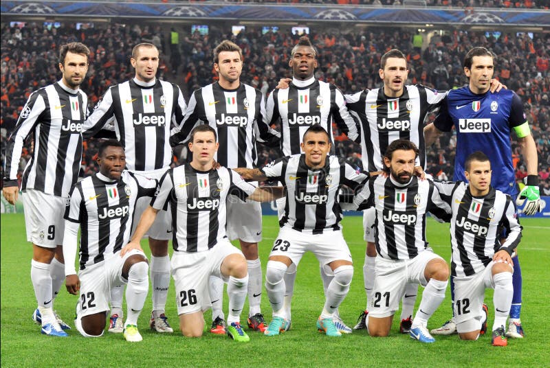 Juventus team in full editorial stock photo. Image of blue ...