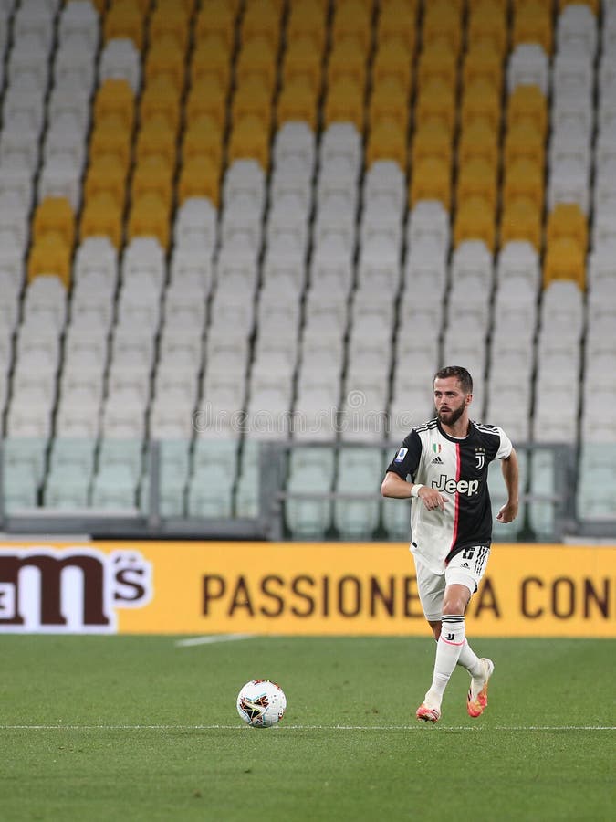 Juventus vs Lecce editorial photo. Image of highiest - 188664081