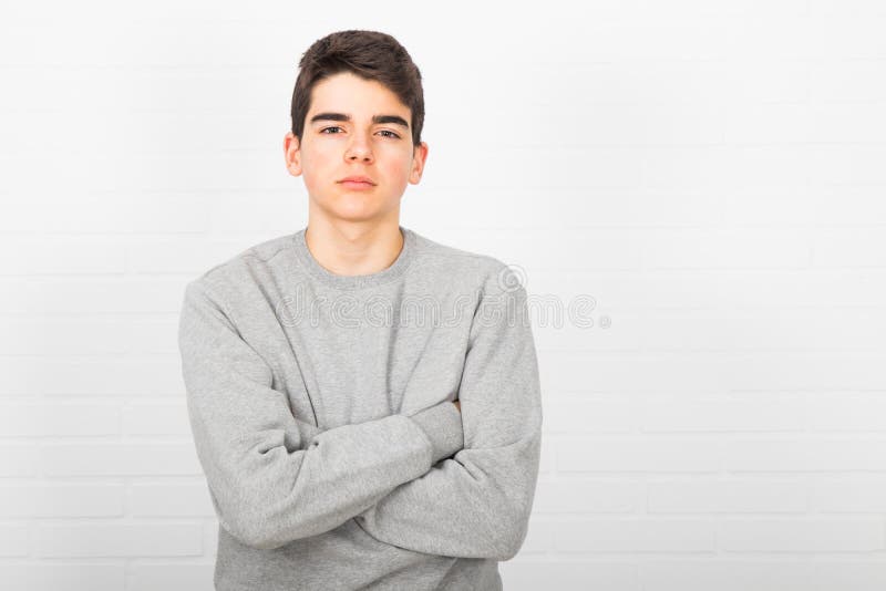 Jóvenes aislados con la expresión imágenes de archivo libres de regalías Jóvenes aislados con la expresión imágenes de archivo libres de regalías