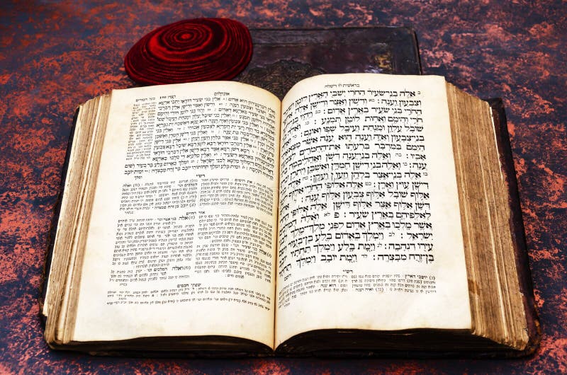 Jüdische Bibel Ein Offenes Jüdisches Buch Und Ein Rot Gestricktes