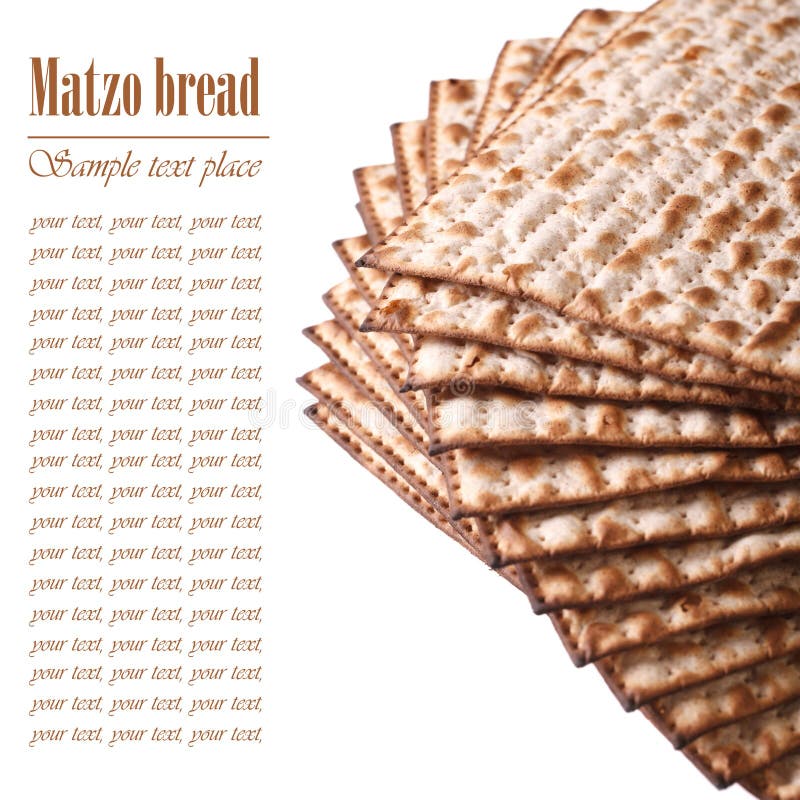 Jüdischer reiner Matzo für Passahfestmakro lokalisiert auf Weiß text lizenzfreies stockfoto Jüdischer reiner Matzo für Passahfestmakro lokalisiert auf Weiß text lizenzfreies stockfoto