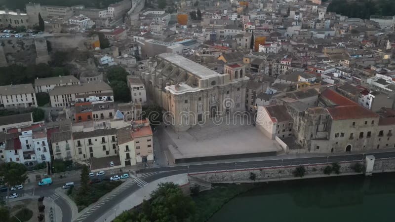 4k d'images aériennes sur Tortosa en Catalogne banque de vidéos