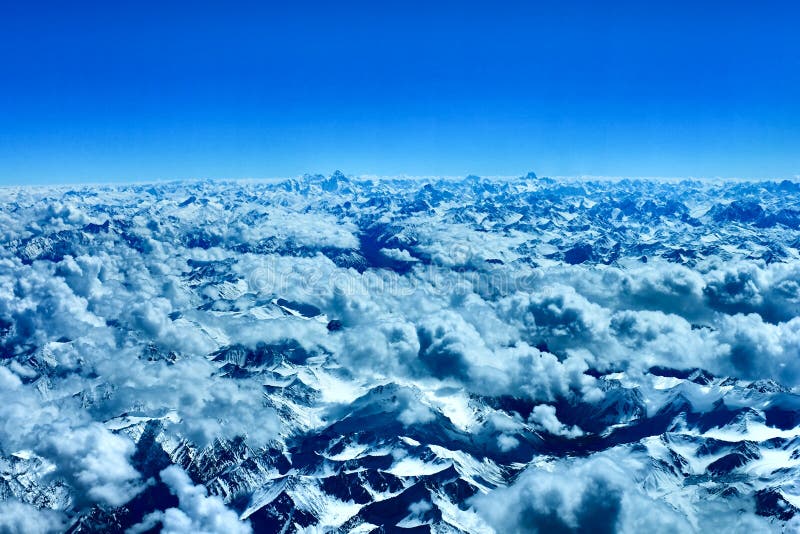 K2, la segunda montaña más alta del mundo imagen de archivo K2, la segunda montaña más alta del mundo imagen de archivo