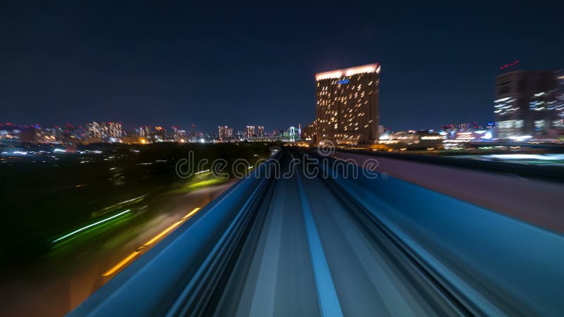 4K Timelapse del treno commovente a Tokyo, Giappone