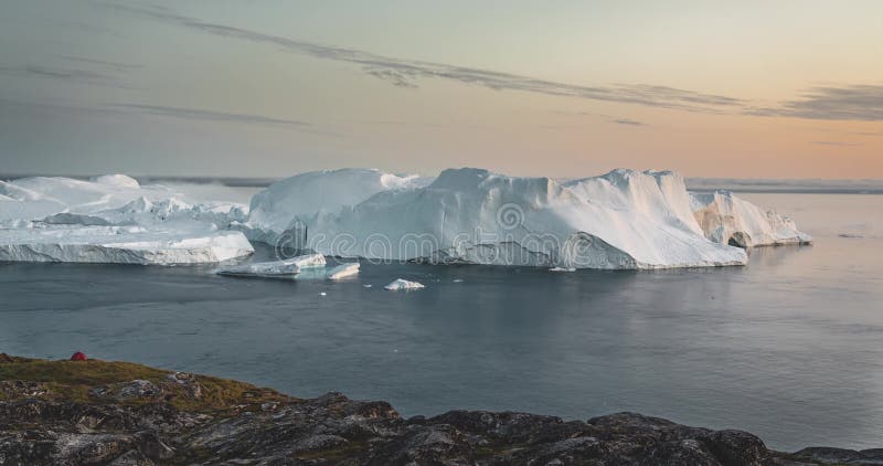 4k Timelapse Video clip di Icefjord nel paesaggio di Iceberg Groenlandia di Ilulissat icefjord con giganti icebergs Balene