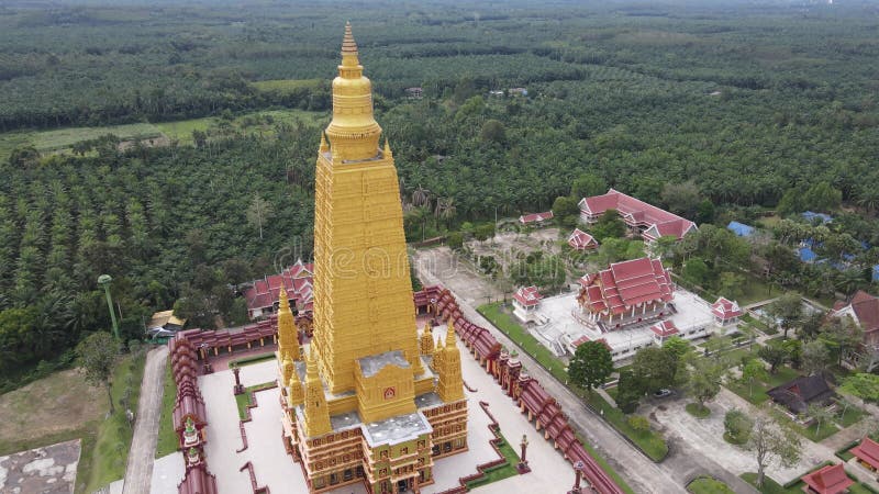 4k αεροστεγές υλικό από το wat maha ότι ο ναός wachiramongkol στο ao nang krabi απόθεμα βίντεο