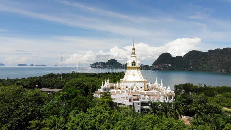 4k αεροστεγές υλικό από το wat mahathi sak τεμπλ στο ao nang krabi απόθεμα βίντεο