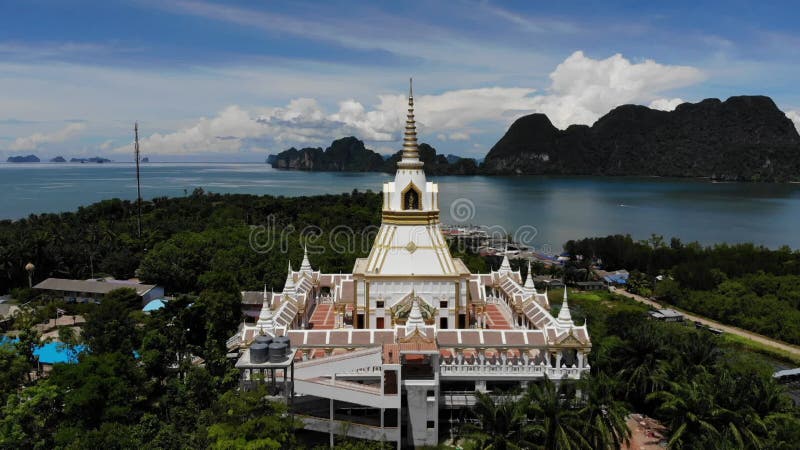 4k αεροστεγές υλικό από το wat mahathi sak τεμπλ στο ao nang krabi απόθεμα βίντεο