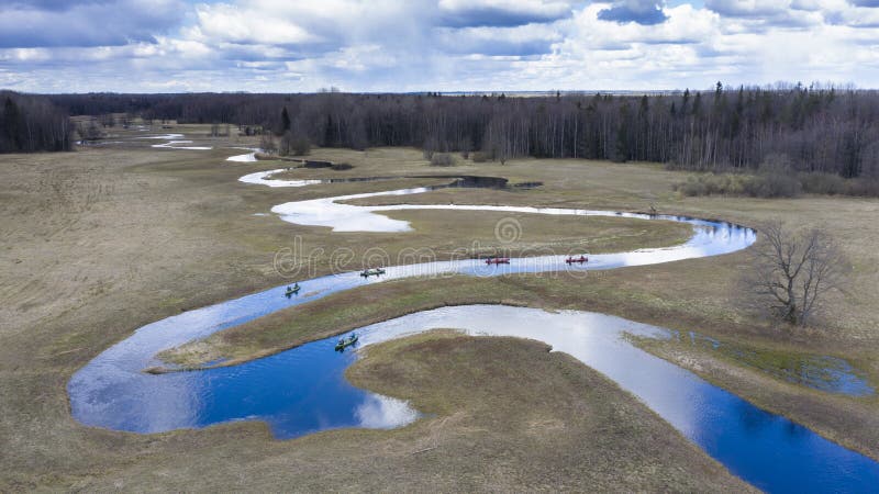 Kajaki na rzece medering w soomaa np estonia zdjęcia stock