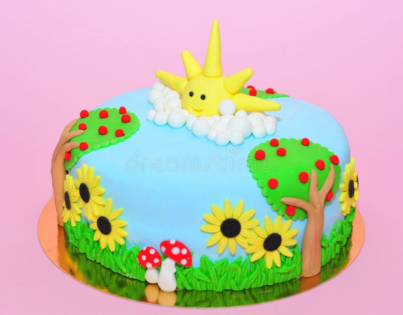 Kaka för fondant för tema för sommartid arkivbilder Kaka för fondant för tema för sommartid arkivbilder