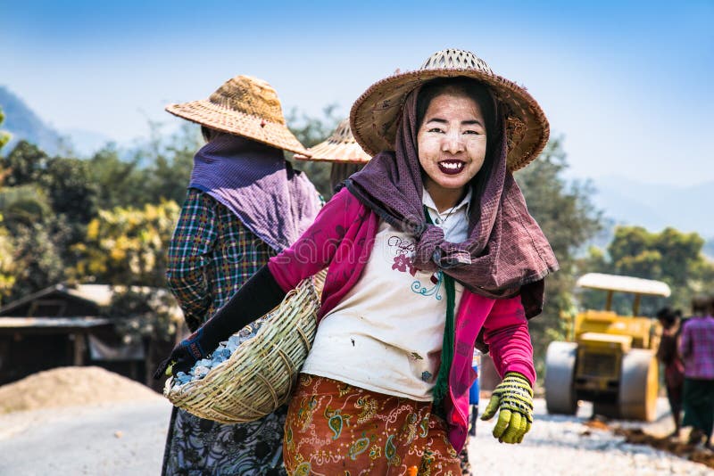 burmese girl