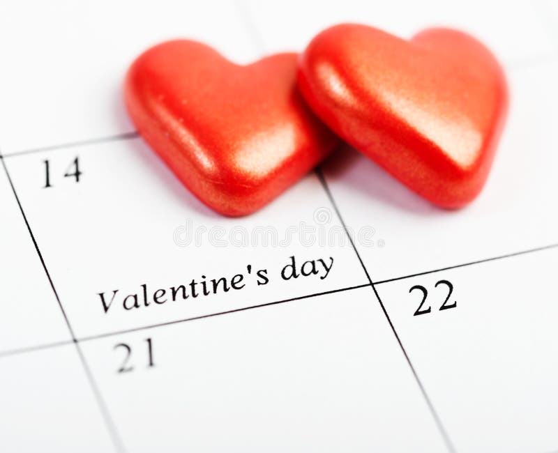 Kalenderpagina met de rode harten op 14 Februari