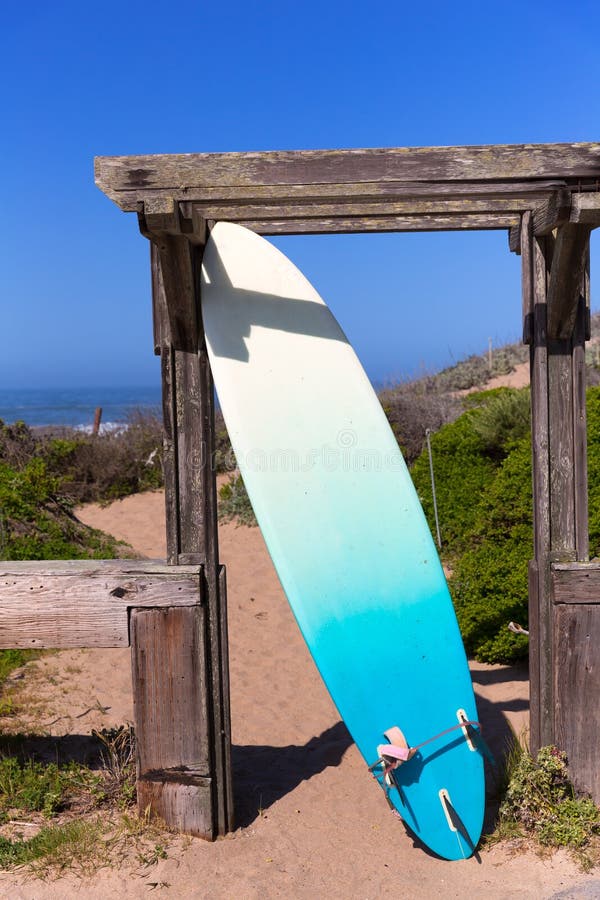 Kalifornia surfboard na plaży w Cabrillo autostrady trasie 1 obraz royalty free Kalifornia surfboard na plaży w Cabrillo autostrady trasie 1 obraz royalty free