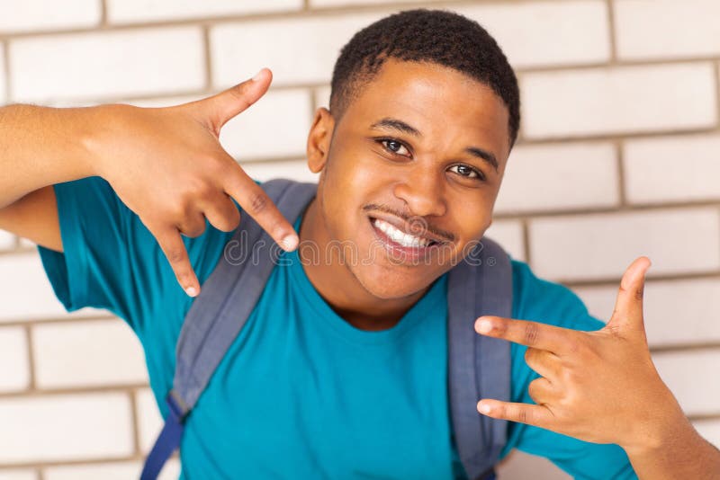 Kall högskolestudent arkivbild Kall högskolestudent arkivbild