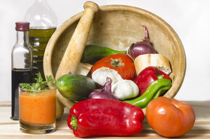 Kall soppa av grönsaker, gazpacho av Spanien royaltyfri foto Kall soppa av grönsaker, gazpacho av Spanien royaltyfri foto