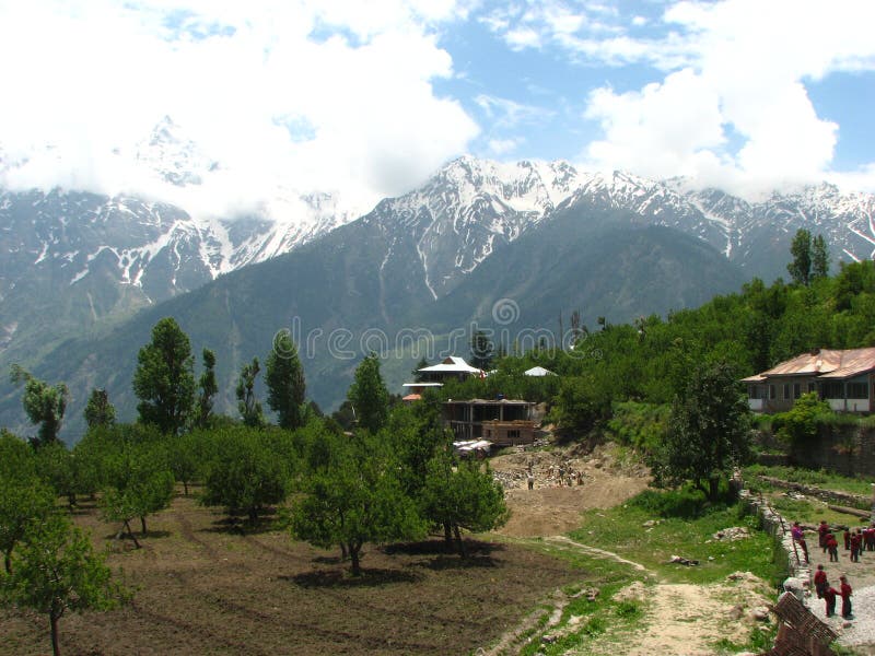 Kalpa Town, Himachal Pradesh, India stock foto Kalpa Town, Himachal Pradesh, India stock foto