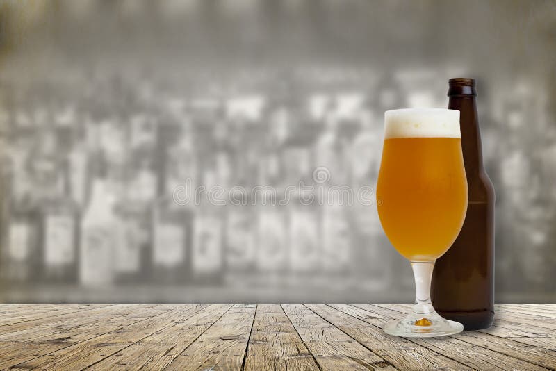 Kaltes Handwerks-Bier stockfoto Kaltes Handwerks-Bier stockfoto