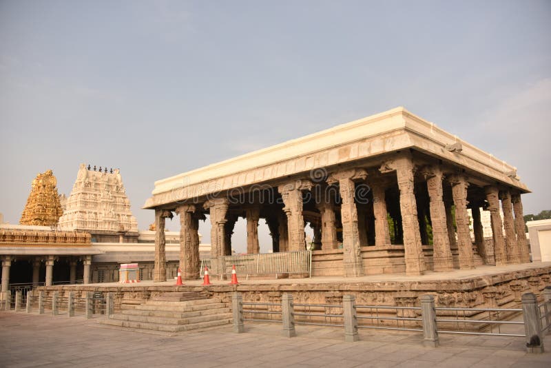 Kamakshi Amman Temple at Kanchipuram, Tamil Nadu, India. Kamakshi Amman Temple at Kanchipuram, Tamil Nadu, India