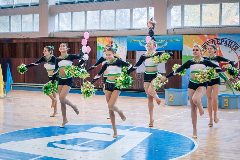 Championship of the city of Kamenskoye in cheerleading among solos, duets and teams