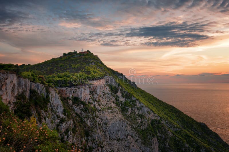 Kampi Lendroit Pour Le Coucher Du Soleil Le Plus Beau En