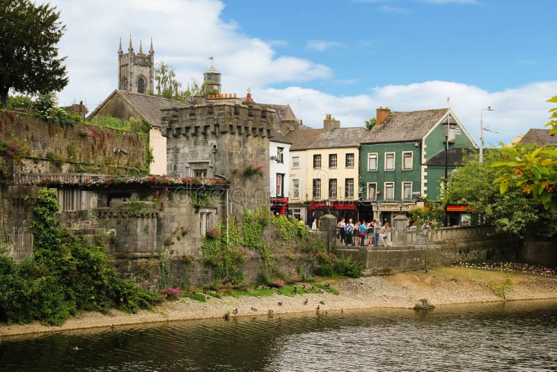 Kanalfyrkant Kilkenny ireland royaltyfria bilder Kanalfyrkant Kilkenny ireland royaltyfria bilder