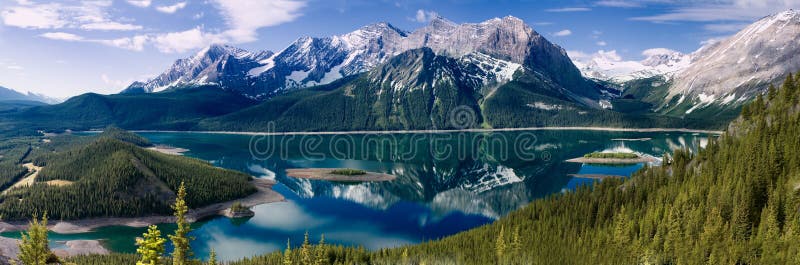 kananaskis jeziora wierzch zdjęcie stock kananaskis jeziora wierzch zdjęcie stock