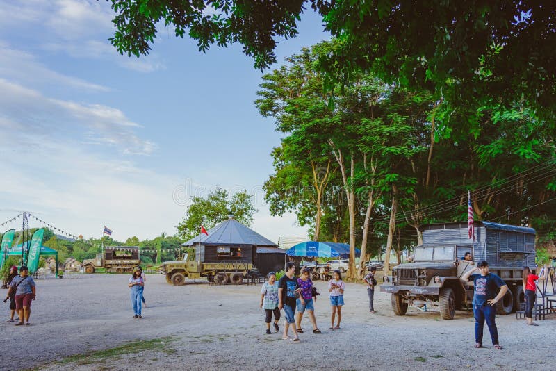 KANCHANABURI THAILAND-JULY 16,2019 : Unidentified tourists come to visit and take pictures at World War ll Bridge Project near royalty free stock images KANCHANABURI THAILAND-JULY 16,2019 : Unidentified tourists come to visit and take pictures at World War ll Bridge Project near royalty free stock images