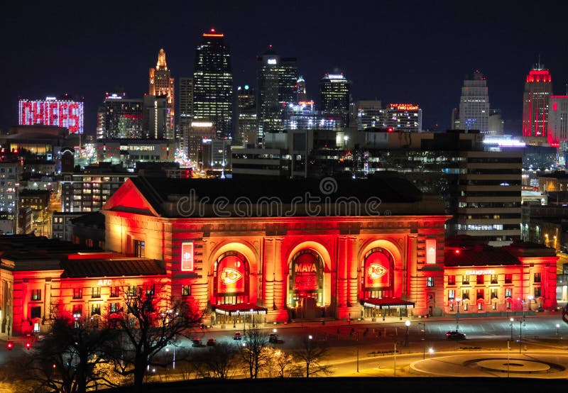 Kansas City`s Union Station Decorated with Red Lights Editorial Photo