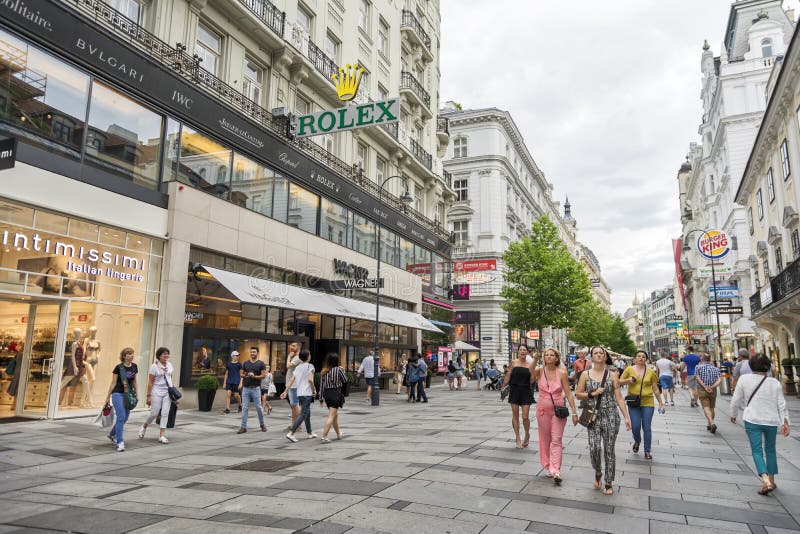 Karntner Strasse (Carinthian улица), вена, Австрия, стоковые изображения rf Karntner Strasse (Carinthian улица), вена, Австрия, стоковые изображения rf