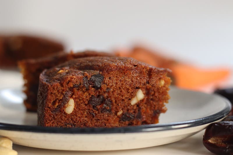Karotte und Torte. köstliche gesunde und feuchte Nachspeise stockfotos