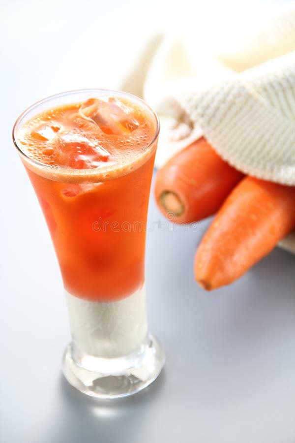 Karottemilchsaft stockbild Karottemilchsaft stockbild