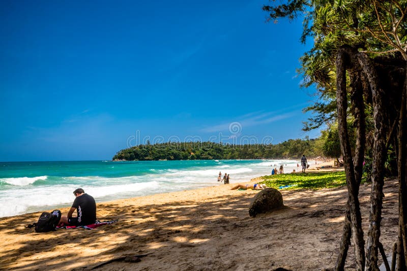 KATA Beach Phuket Thailand Redaktionell Foto Bild av strand, berömdt