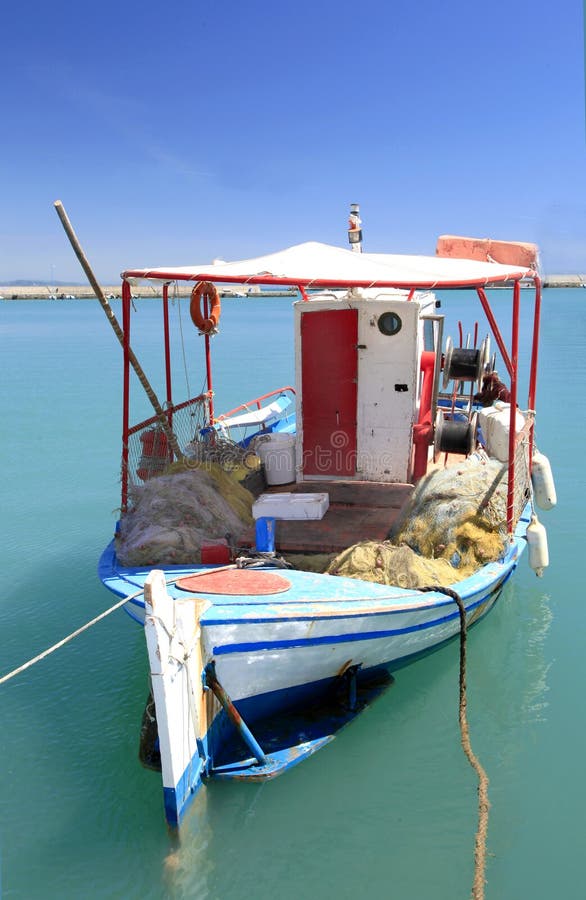 katakolon för fartygfiskegreece grek royaltyfri foto katakolon för fartygfiskegreece grek royaltyfri foto