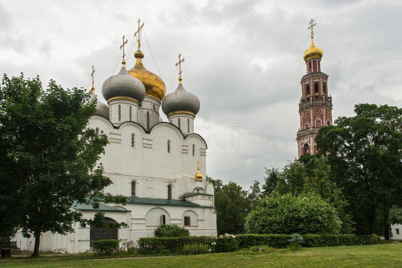 Katedra Nasz dama Smolensk, Wśrodku Novodevichy conven obrazy stock Katedra Nasz dama Smolensk, Wśrodku Novodevichy conven obrazy stock
