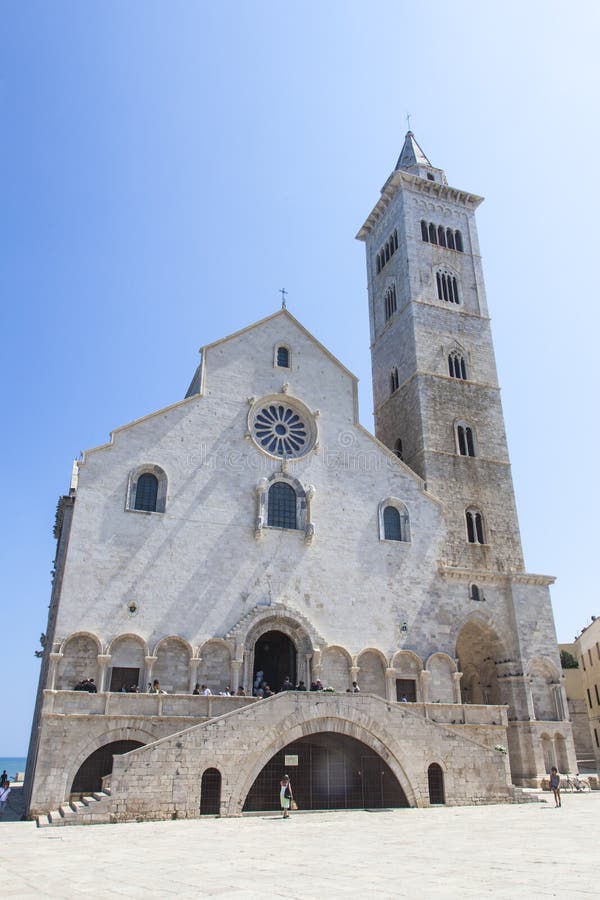 Cathedral of Trani built on the sea in the province of Bari, in Puglia. One of the few Italian churches built by the sea. Cathedral of Trani built on the sea in the province of Bari, in Puglia. One of the few Italian churches built by the sea