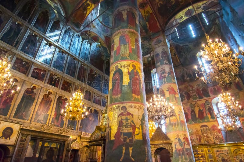 Kathedrale des Dormition Uspensky Sobor oder Annahme-Kathedrale von Innenraum Moskaus der Kreml, Russland