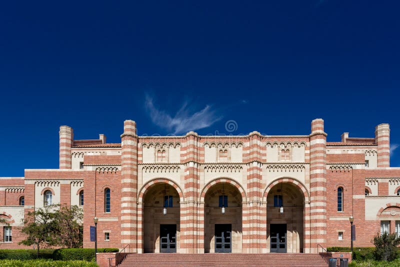 Kaufman Hall Auf Dem Campus Von UCLA Redaktionelles Foto Bild von