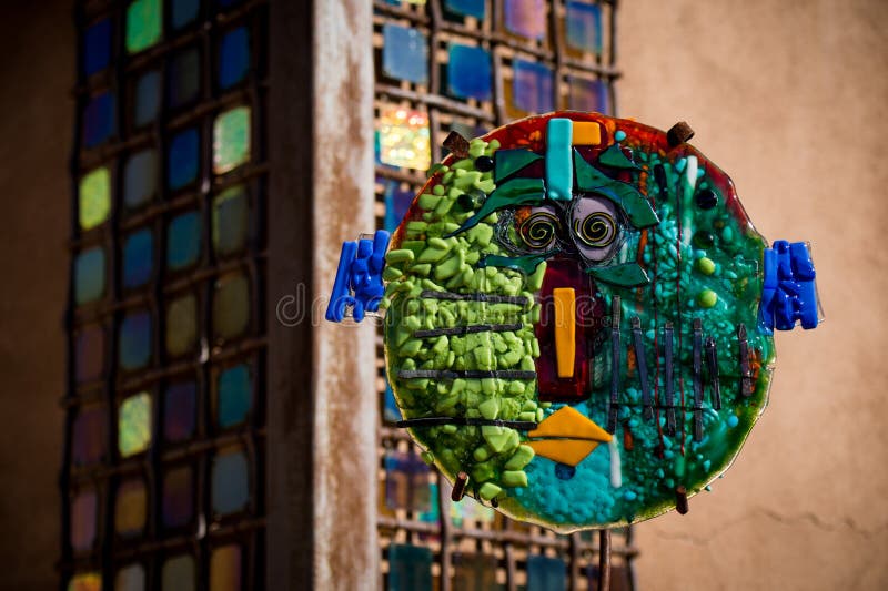 Kawałek sztuka jak widziane w jar Drogowej ulicy w Santa Fe fotografia stock Kawałek sztuka jak widziane w jar Drogowej ulicy w Santa Fe fotografia stock