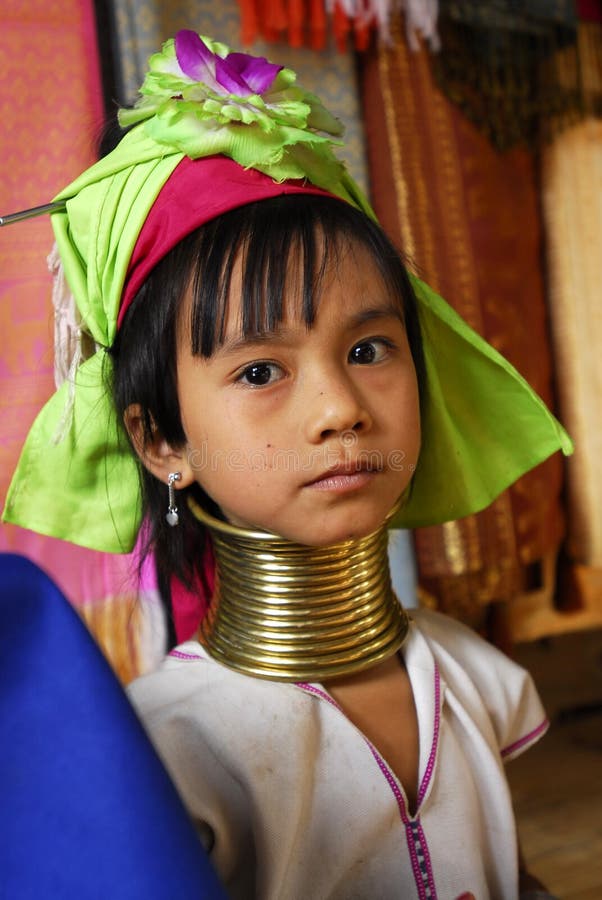Kayan girl with long neck editorial photography. Image of refugees 29610387