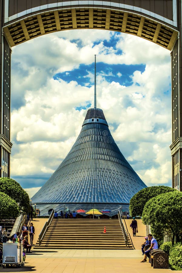 kazakhstan astana ` De Khan Shatyr de ` de centre commercial photo stock kazakhstan astana ` De Khan Shatyr de ` de centre commercial photo stock