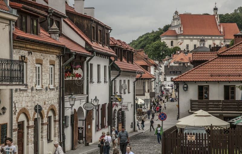 Kazimierz Dolny Polen - huvudvägen arkivfoton Kazimierz Dolny Polen - huvudvägen arkivfoton