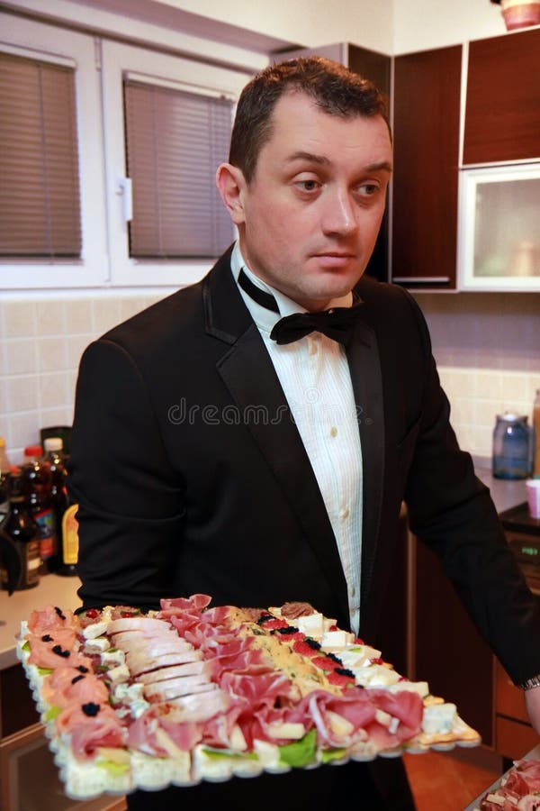 KellnerumhüllungsVerpflegungstabelle Stockbild Bild von kaffee