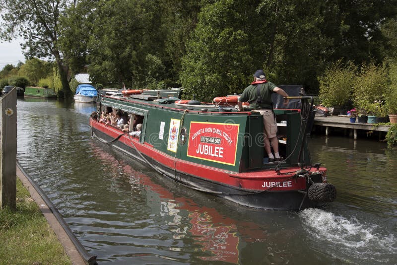 newbury canal boat trip