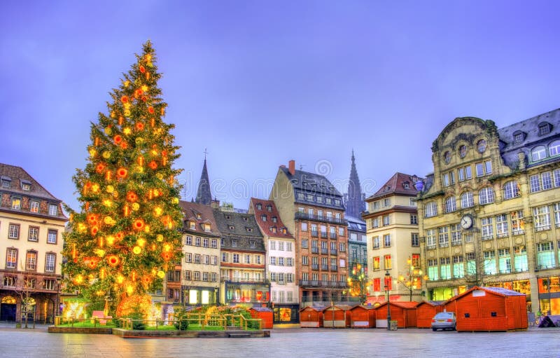 Kerstboom op Plaats Kleber in Straatsburg, Frankrijk stock afbeeldingen Kerstboom op Plaats Kleber in Straatsburg, Frankrijk stock afbeeldingen