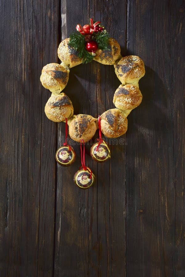 Kerstmiskroon van brood stock afbeeldingen Kerstmiskroon van brood stock afbeeldingen