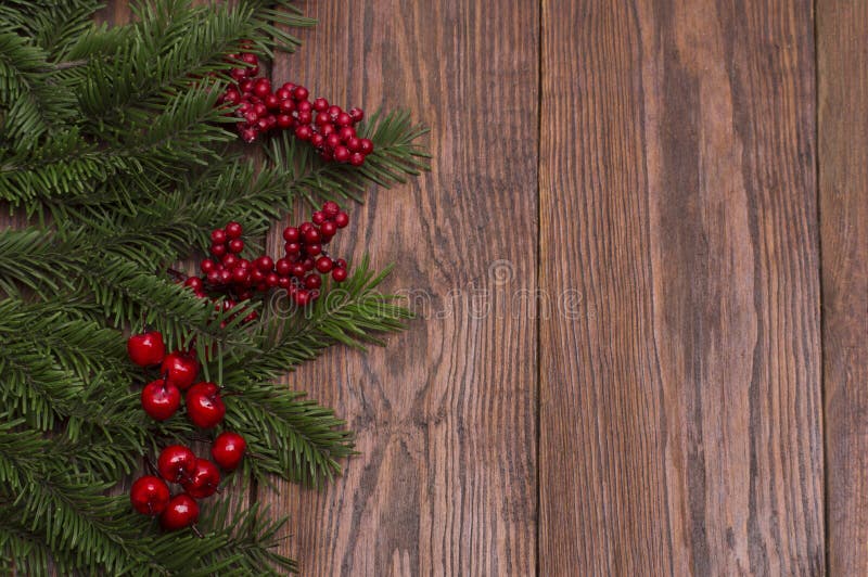 Kerstmisspar op houten achtergrond stock fotografie Kerstmisspar op houten achtergrond stock fotografie