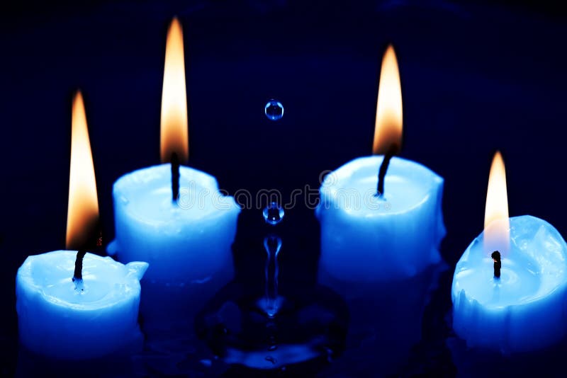 Kerze im Wasser stockfoto. Bild von kerze, traurigkeit 35481094