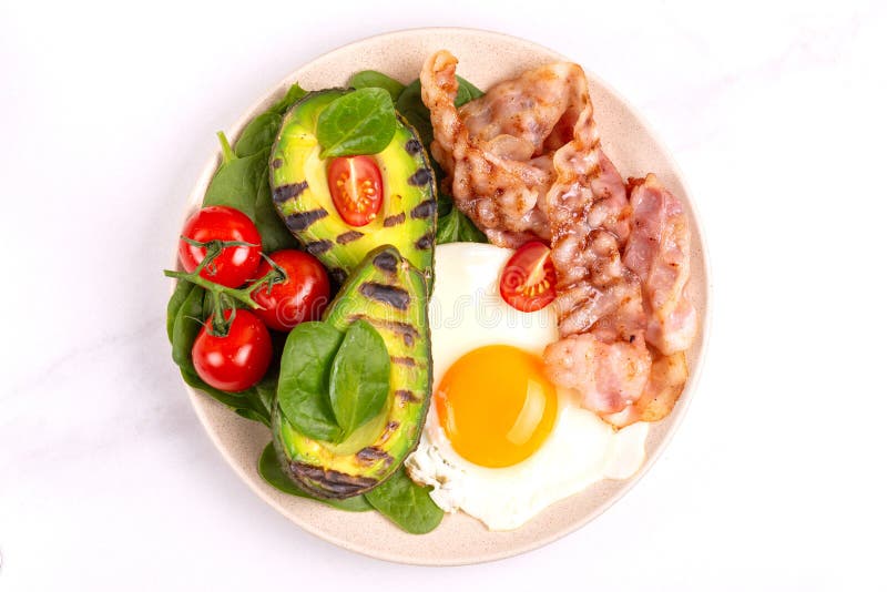 Ketogenic диета Концепция еды низкого завтрака карбюратора высоко- жирного здоровая стоковое изображение Ketogenic диета Концепция еды низкого завтрака карбюратора высоко- жирного здоровая стоковое изображение