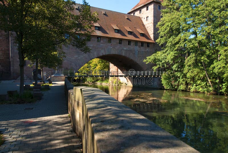 Kettensteg em Nuernberg foto de stock royalty free Kettensteg em Nuernberg foto de stock royalty free